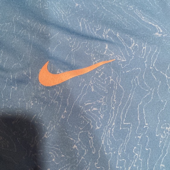 Mens Nike shirt size medium - Picture 3 of 6